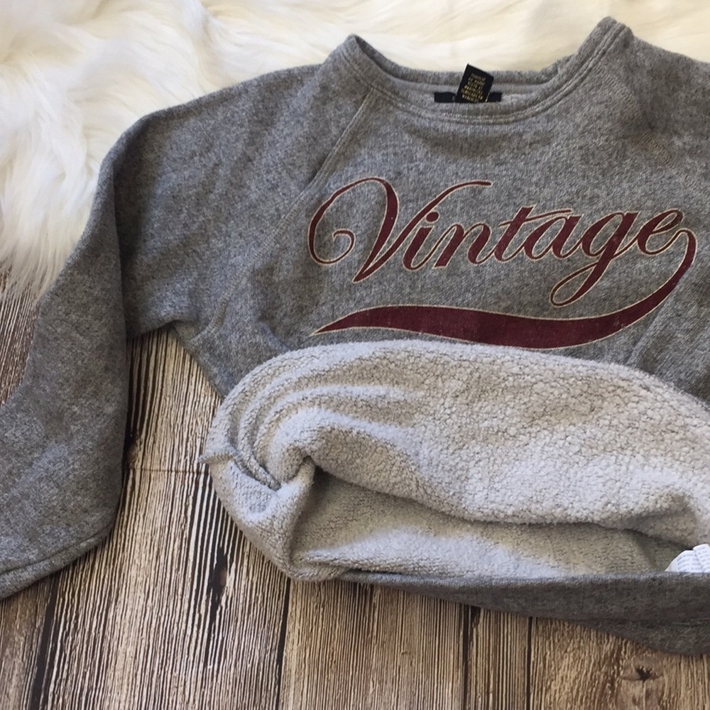Forever 21 sweatshirt